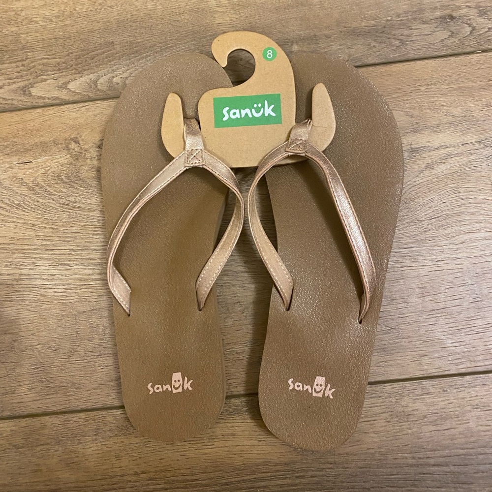 Sanuk Women’s Yoga Joy II Shimmer flip flop sandals
